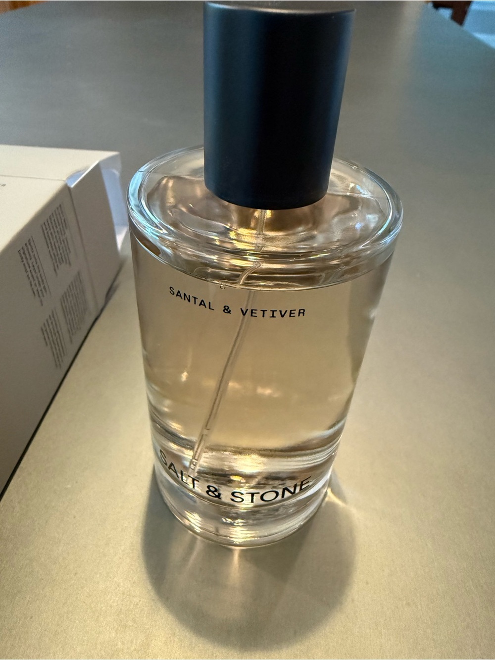 SALT & STONE Santal & Vetiver - Picture 5 of 5